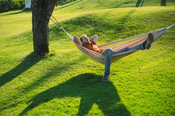 Hadiah Kecil di Malam Hari: Cara Menikmati Akhir Hari dengan Sederhana